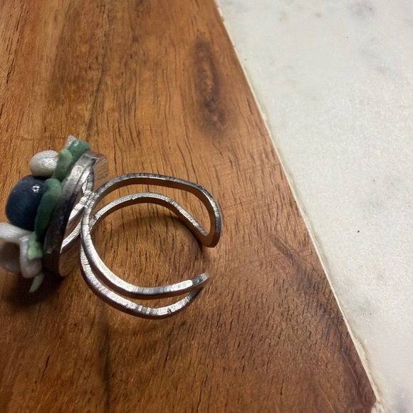 Handcrafted Blueberry and Flower Adjustable Ring silver plated - Picture 4 of 6